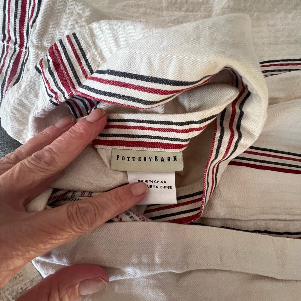 Pottery Barn Red and Black Striped Duvet Cover With Euro Shams - Picture 8 of 9